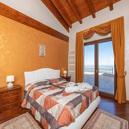 Holiday home Belvilla By Oyo Divine With Sauna *